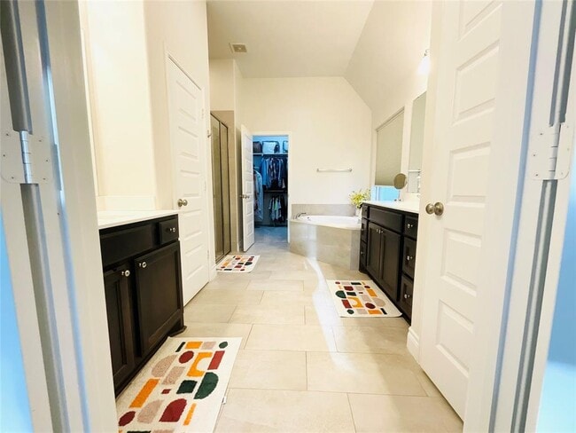 Building Photo - 2507 Elmwood Trl