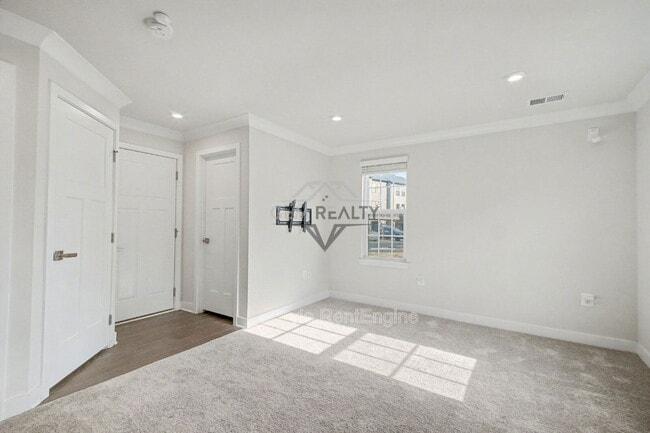 Building Photo - 1101 Rampart Dr