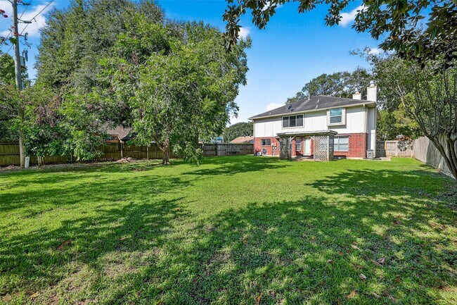 Building Photo - 2918 Colonel Ct Dr