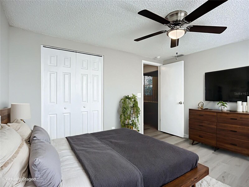 Building Photo - 632 Ephrata Dr