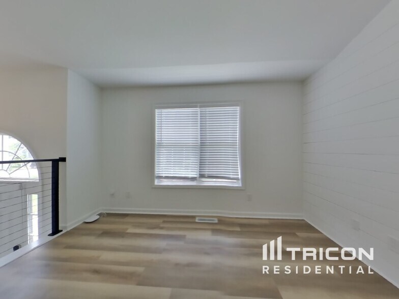 Building Photo - 2954 Lighthouse Ct