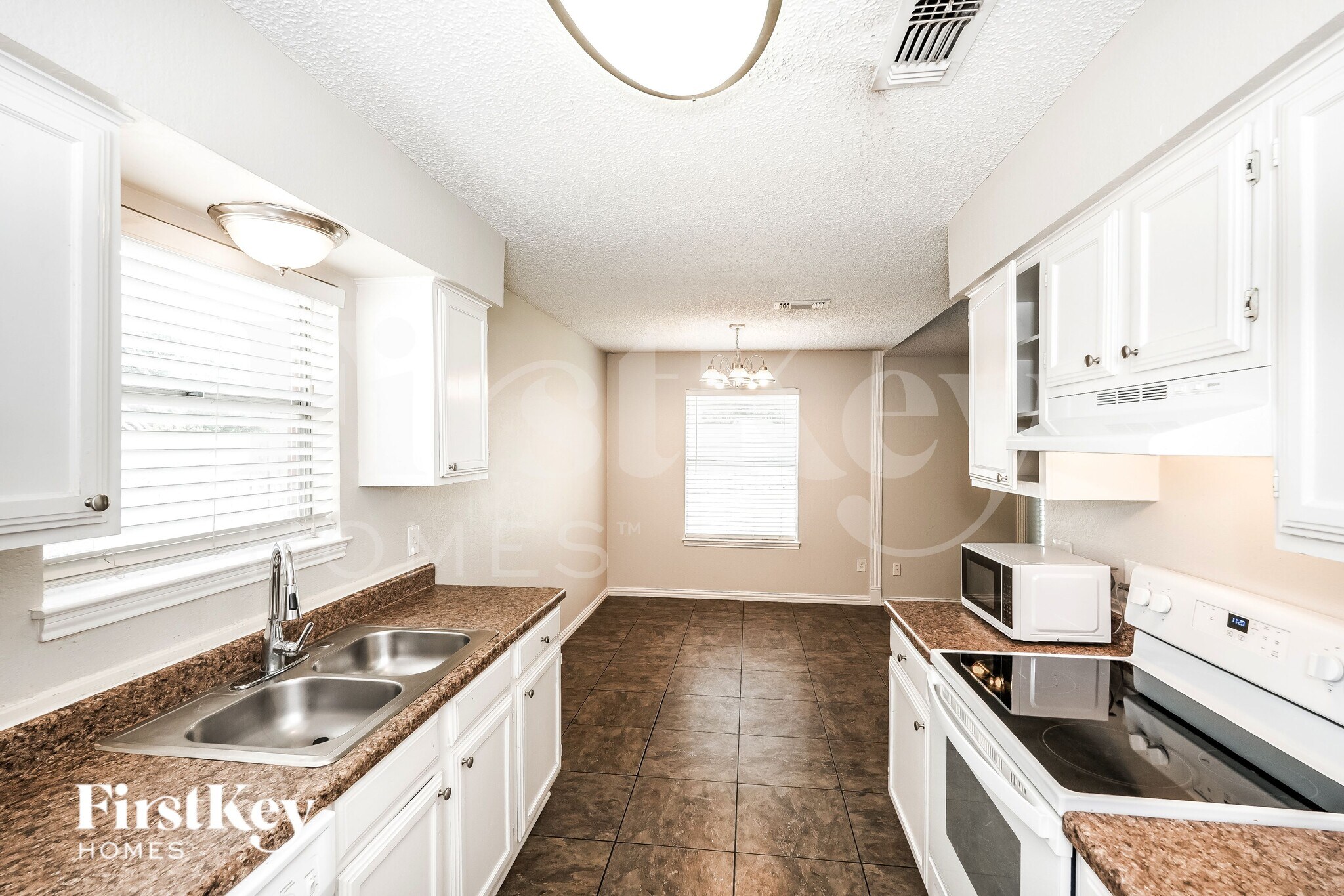 Building Photo - 4121 Gentle Springs Dr