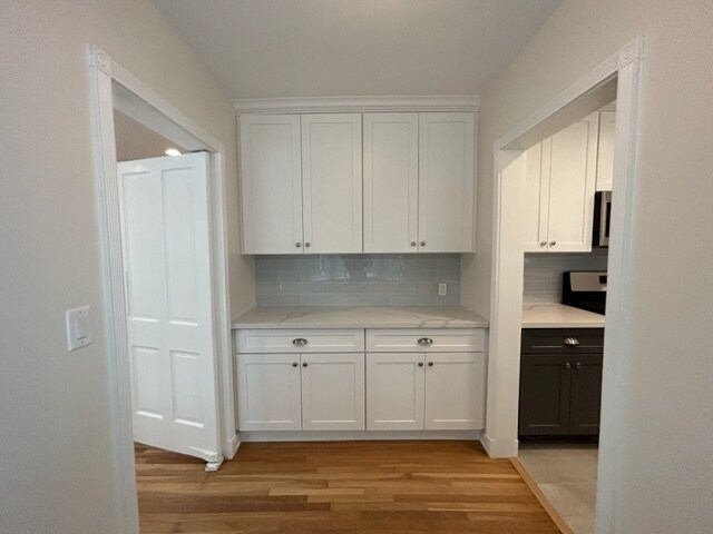 Building Photo - 9750 Newman St