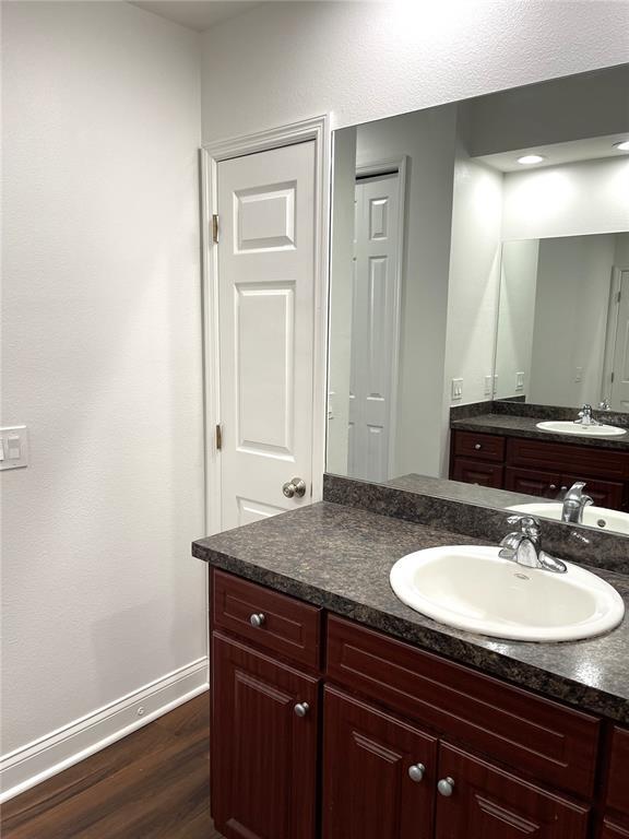 Building Photo - 2946 Mission Lakes Dr
