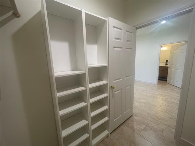 Building Photo - 810 Lucas Dr