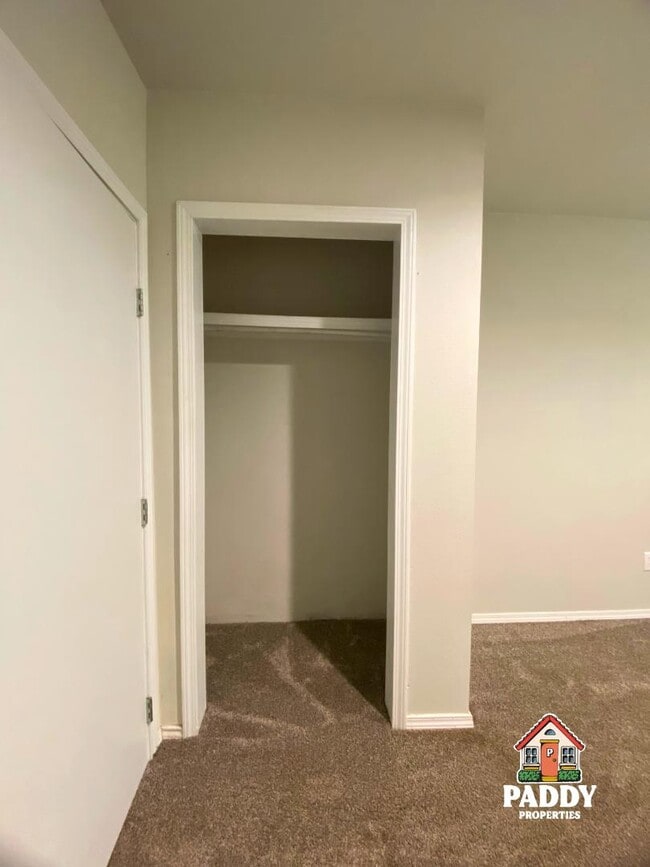 Building Photo - 202 E Arkansas St