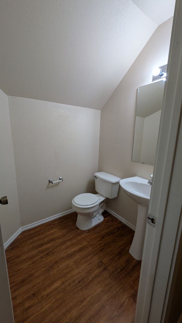 Building Photo - 819/821 Sagewood