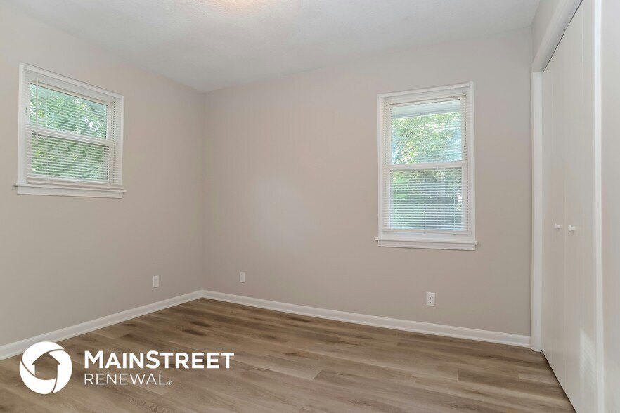 Building Photo - 7740 N Grand Ave