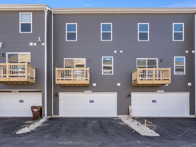 Building Photo - 2131 Sassafras Wy