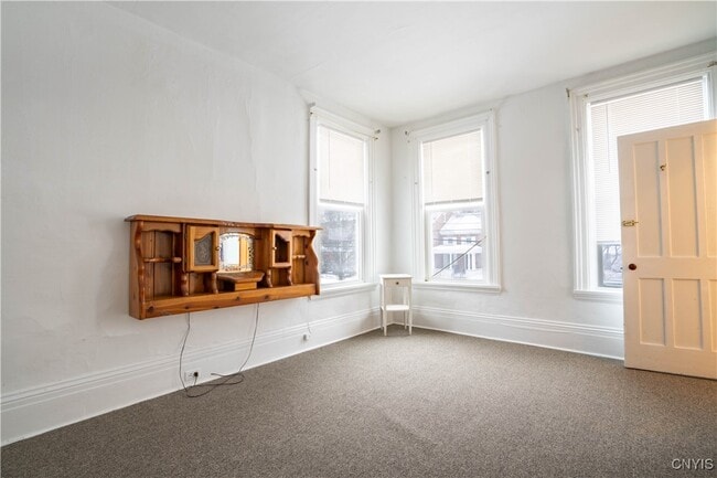 Building Photo - 13 W Monroe St