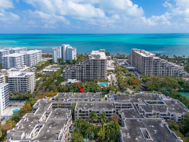 Building Photo - 161 Crandon Blvd