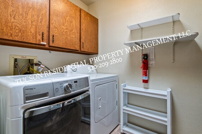 Building Photo - 5084 N Camino Del Lazo