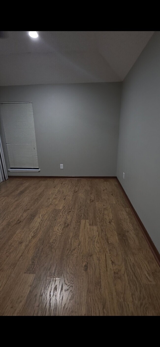 Building Photo - 300 Windermere Blvd