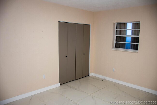 Building Photo - 15741 NW 38th Pl