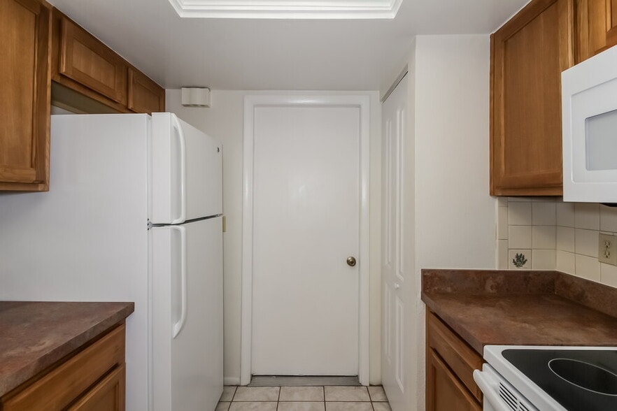 Building Photo - 6434 Carmella Way