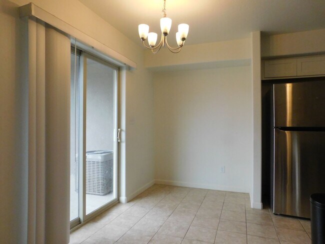 Building Photo - 654 Trinity Way