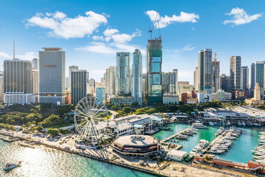 Building Photo - 235 NE 2nd St