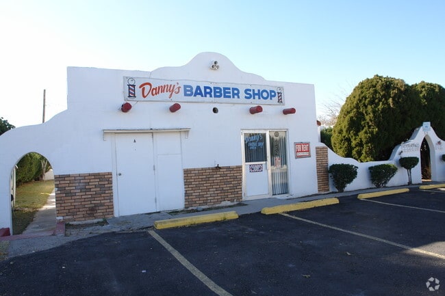 Building Photo - 111 W Lucero Ave