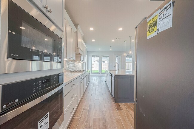 Building Photo - 29803 Breezy Pnes Lp
