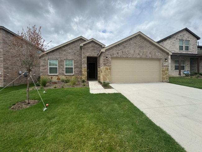 Building Photo - 16113 Isles Dr
