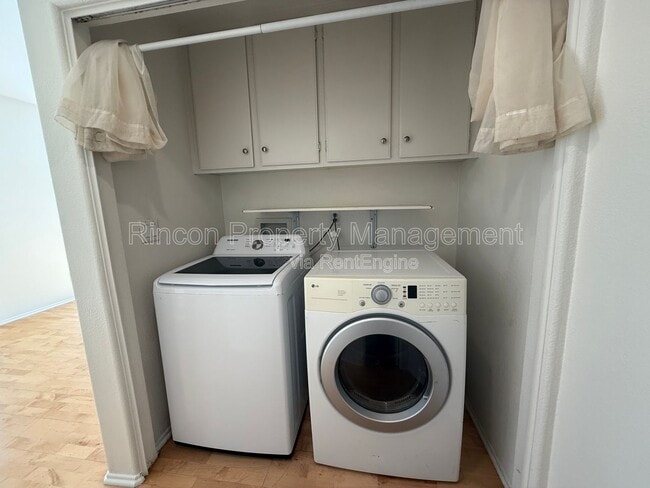 Building Photo - 238 E Pleasant Valley Rd