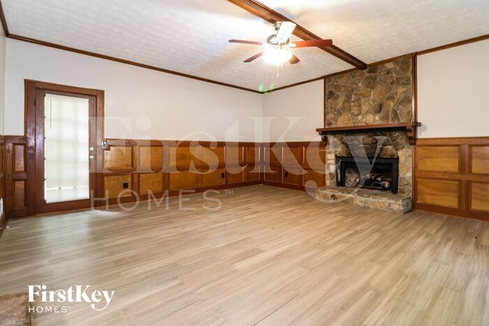 Building Photo - 278 Omega Dr