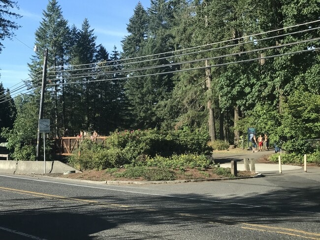 Building Photo - COMING SOON INQUIRE WITHIN- Beautiful 5 bdrm  and master on the main Home in Lacamas Meadows subd...