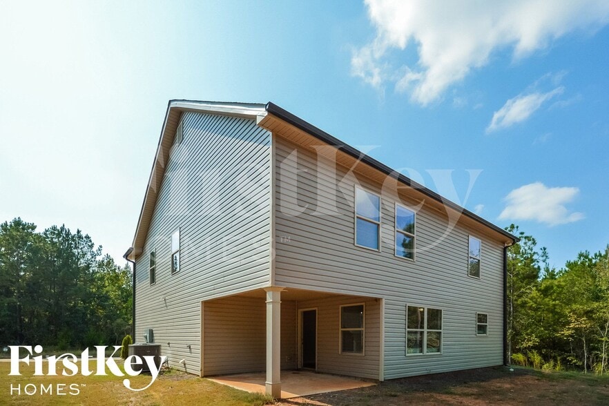 Building Photo - 145 Ascott Trace