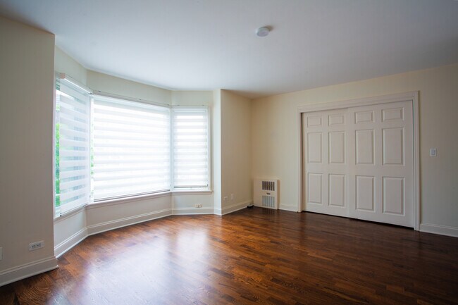 Building Photo - 2400 Archbury Ln
