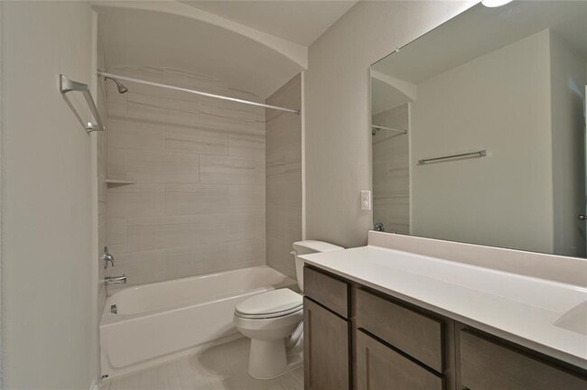 Building Photo - Spacious 3 Bed, 2.5 Bath Home with 2,135 Sq Ft in Prime Spring Location