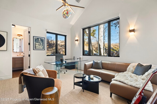 Building Photo - 75 McLain Ct