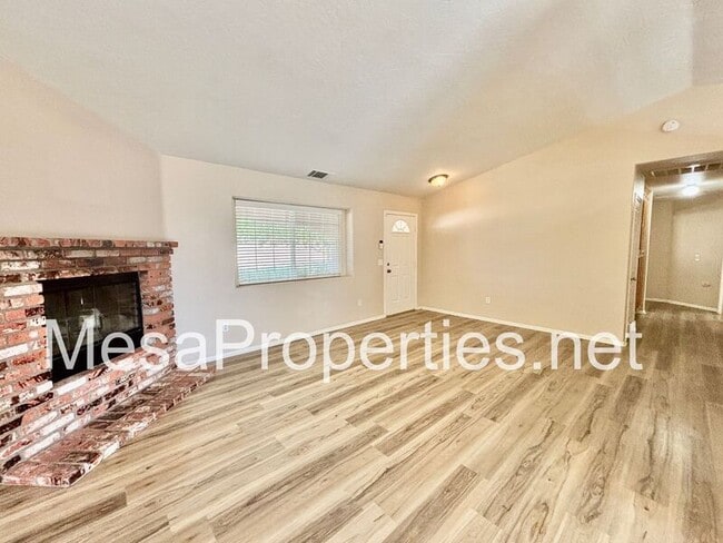 Building Photo - 16814 Cactus St