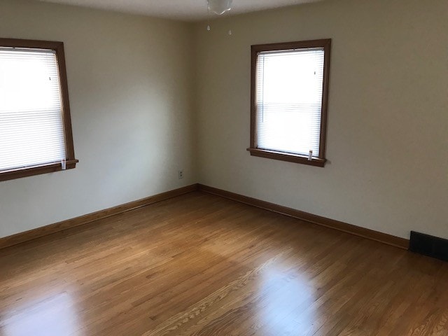 Bedroom 2 - 411 Raff Rd NW
