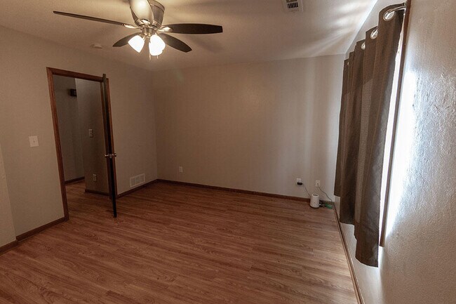 Building Photo - 1508 S Azalea