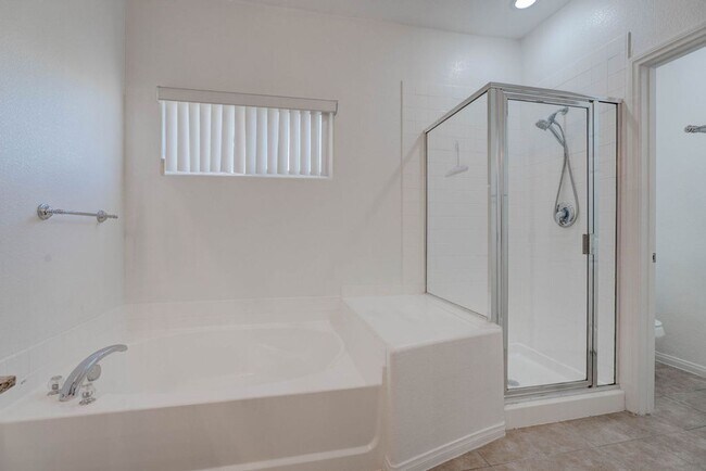 Building Photo - 3109 Strawberry Park Dr