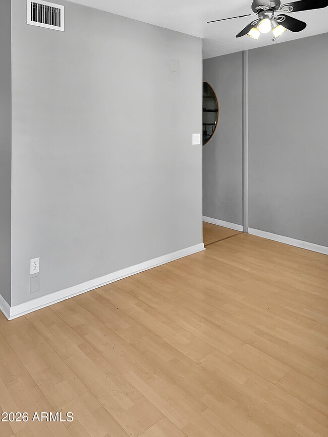 Building Photo - 6841 E 2nd St