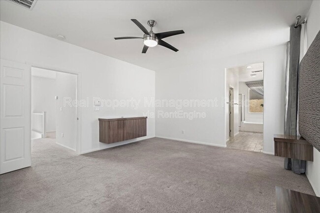 Building Photo - 628 Wounded Star Ave