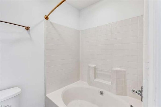 Building Photo - Townhouse / Stoney Creek