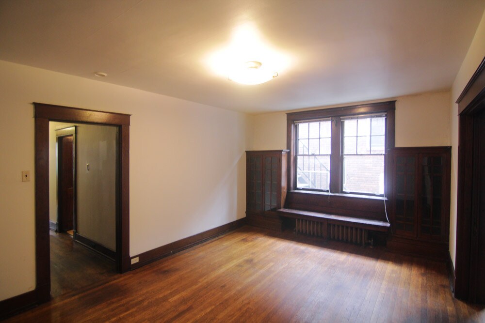 Building Photo - 414 Franklin Ave