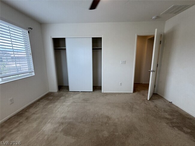 Building Photo - 5582 Sancho Throne Rd