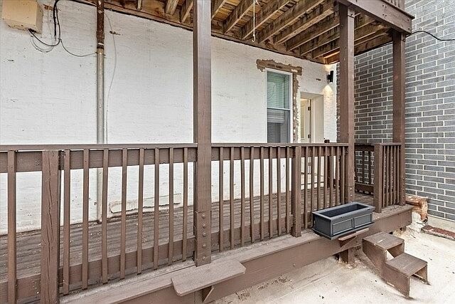 Building Photo - 1236 W Hubbard St