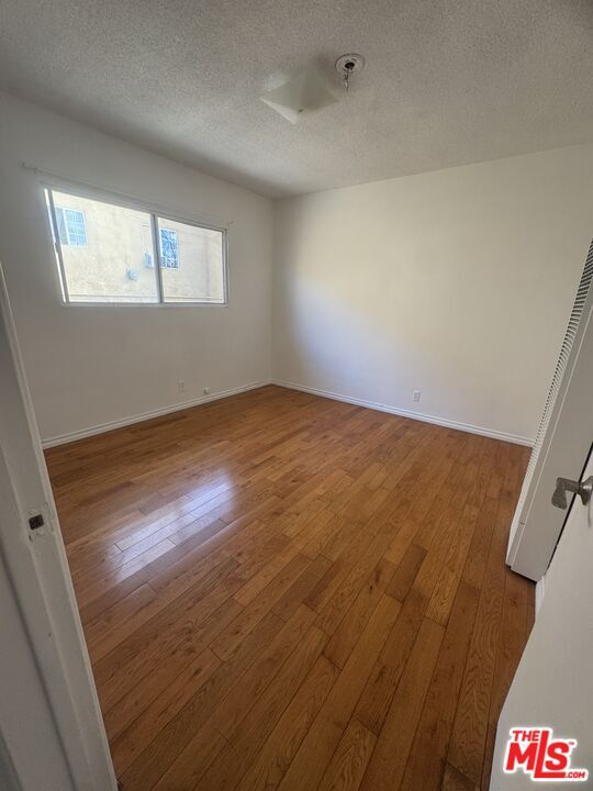 Building Photo - 4106 Rosewood Ave