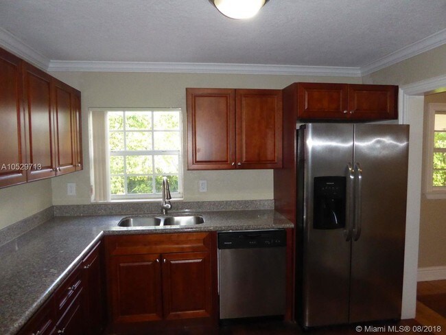 Building Photo - 3220 SW 118th Ct