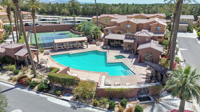 Building Photo - 52233 Rosewood Ln