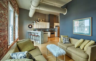 Building Photo - 127 E Main St