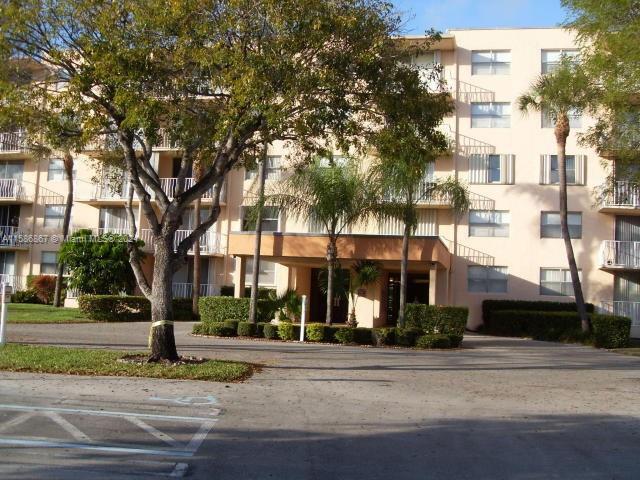 Building Photo - 470 Executive Center Dr