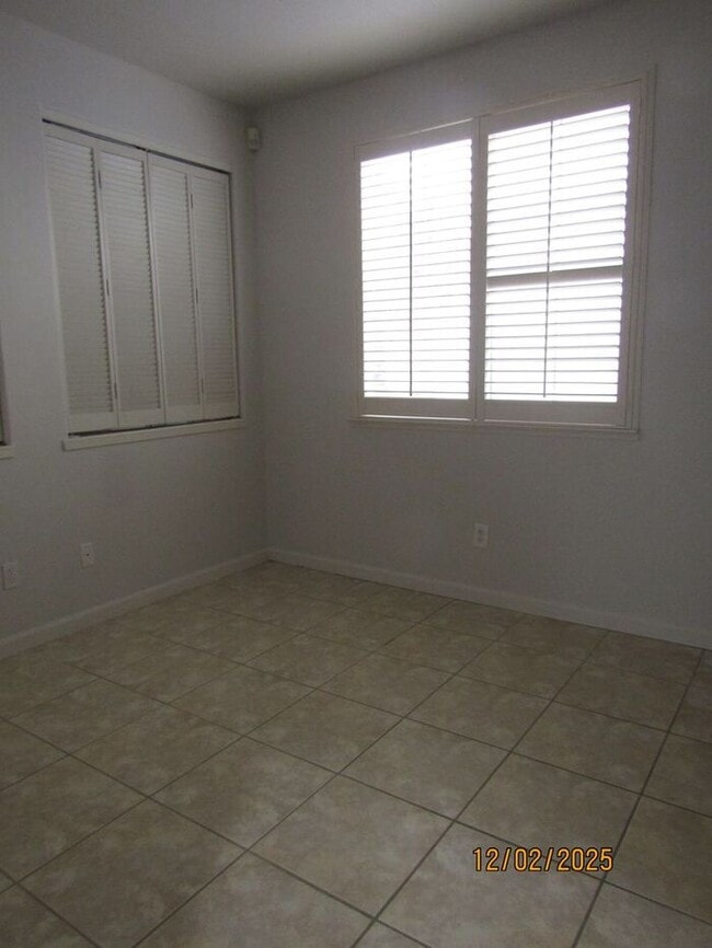 Building Photo - Beautiful 4 Bed 3 Bath Single Family Home in Santa Rosa- $3,250 per month!