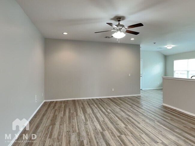 Building Photo - 10001 Sussex Pl