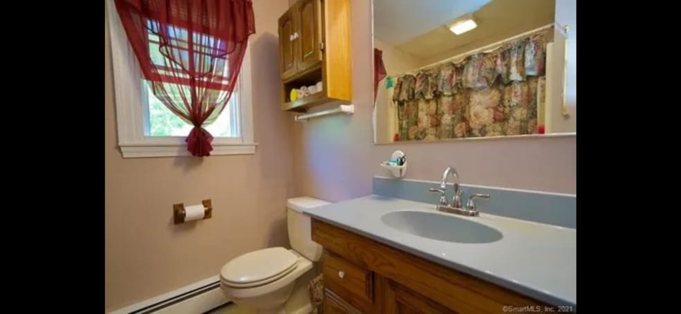 Building Photo - 117 Snipsic Lake Rd