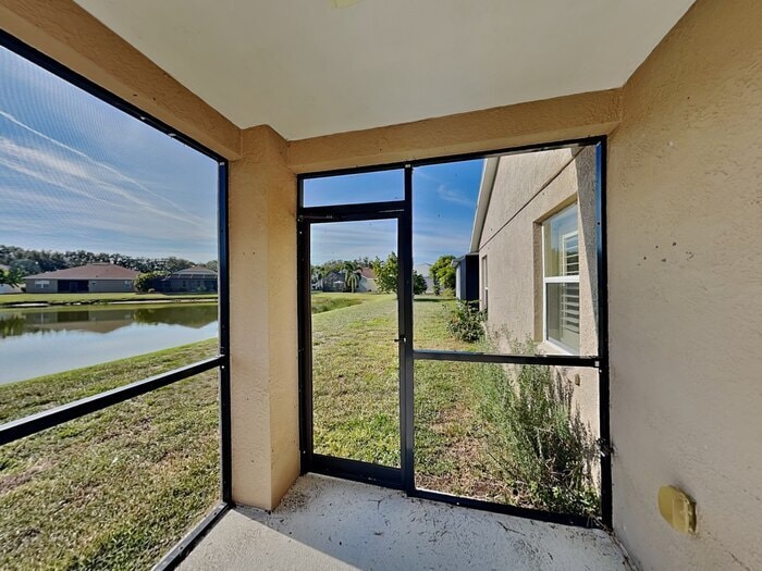 Building Photo - 10113 36th Ct E